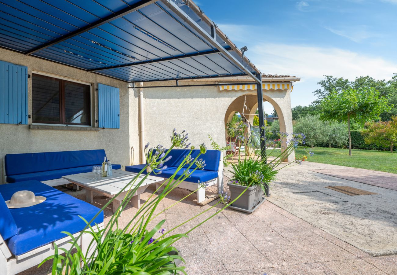 Villa in Saint-Césaire-de-Gauzignan - Vignes