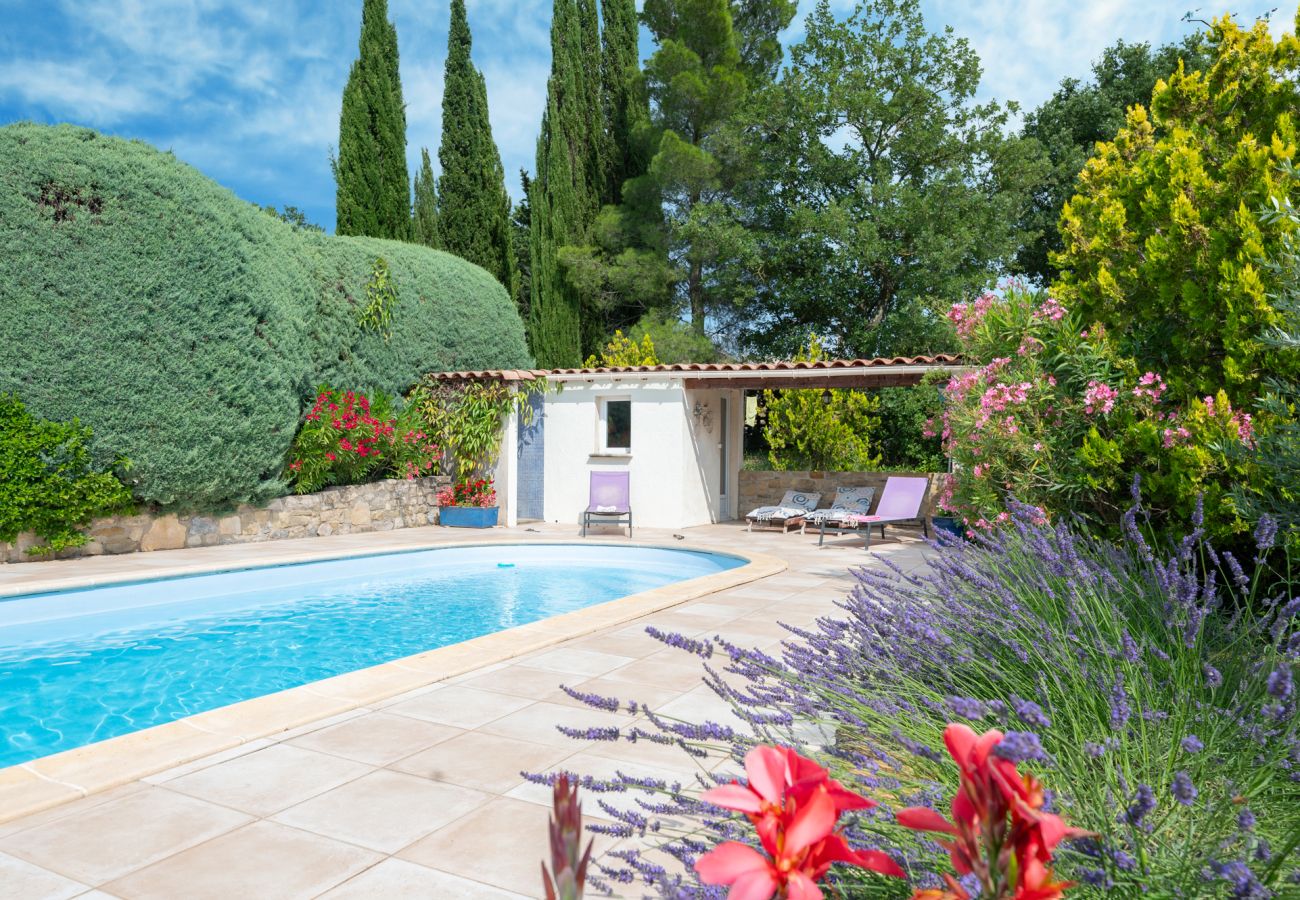 Villa in Saint-Césaire-de-Gauzignan - Vignes