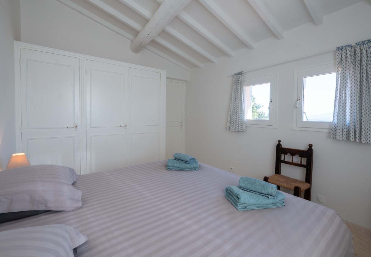 Villa in Murs - MARIUS ·