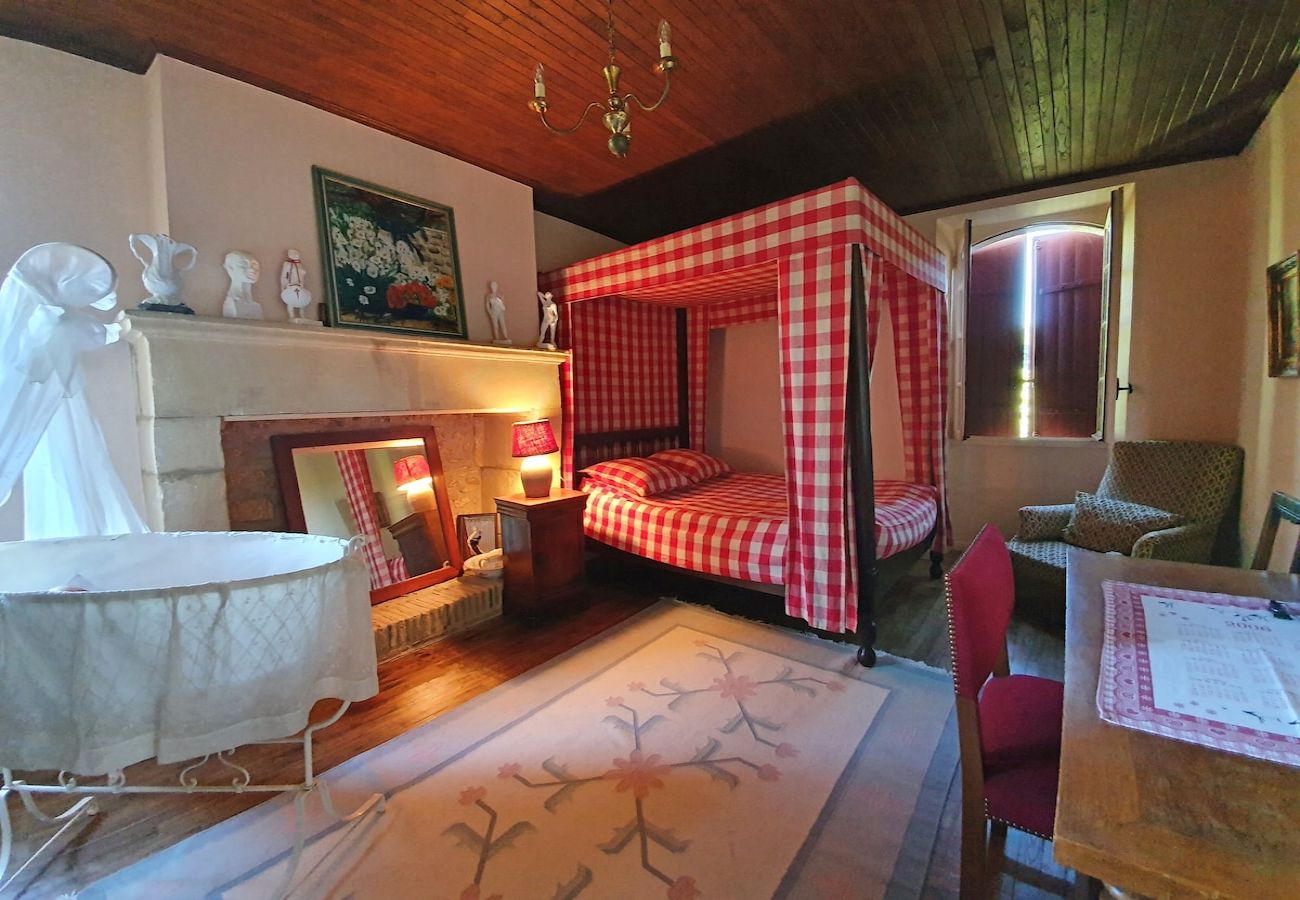 Villa in Saint-Avit-Sénieur - Senieur