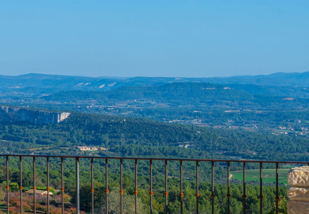 Villa in Murs - La Cauquière