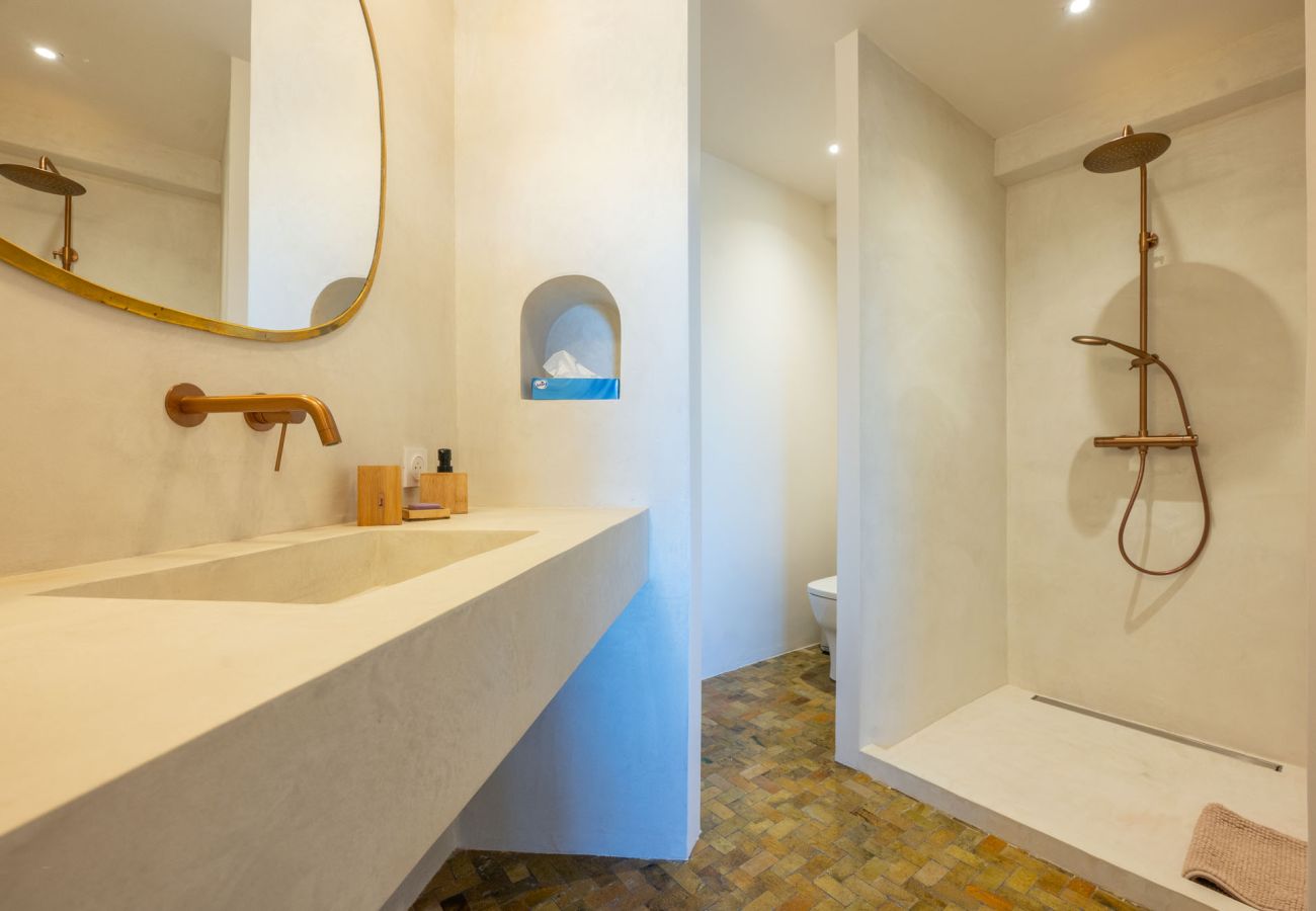 Villa in Murs - La Cauquière