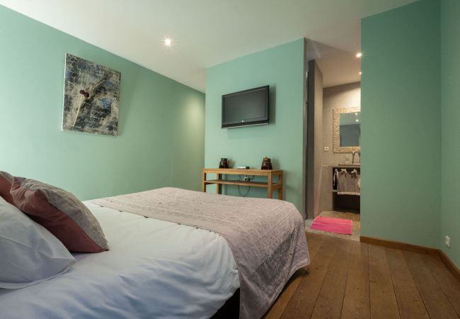 Villa in Saint-Etienne-du-Grès - La Bastide des Alpilles Villa in Saint-Etienne-du-Grès - La Bastide des Alpilles