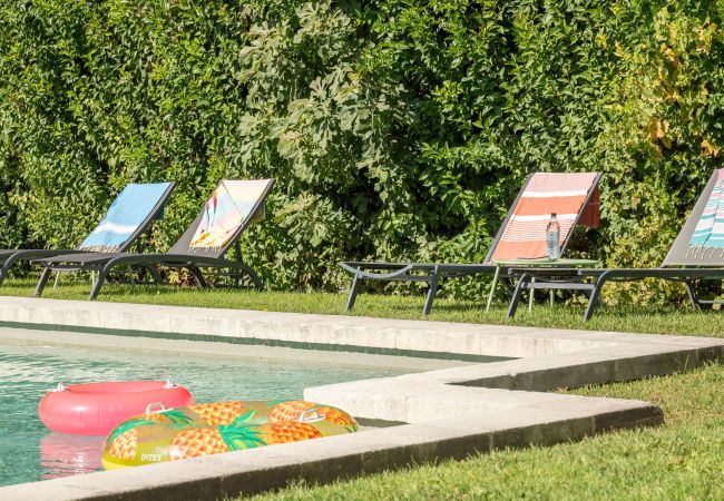 Villa in Saint-Etienne-du-Grès - La Bastide des Alpilles Villa in Saint-Etienne-du-Grès - La Bastide des Alpilles