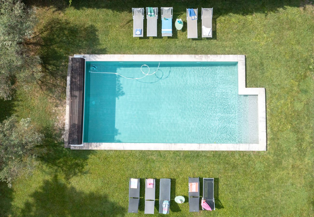 Villa in Saint-Etienne-du-Grès - La Bastide des Alpilles