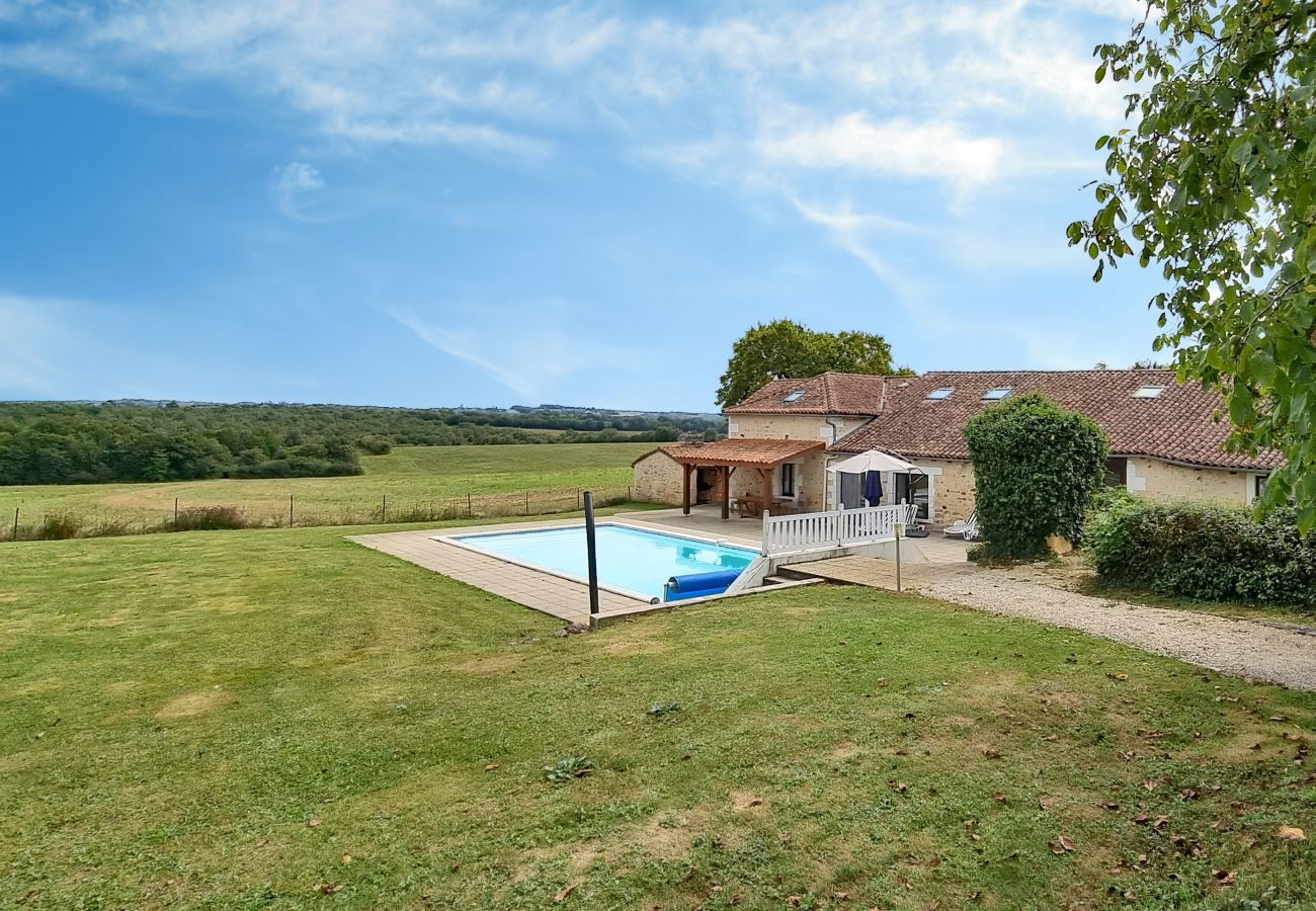 Villa in Mainzac - Le Breuil