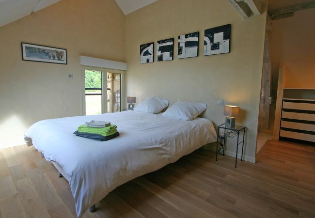 Villa in Saint-Germain-des-Prés - Le Mirambeau Villa in Saint-Germain-des-Prés - Le Mirambeau