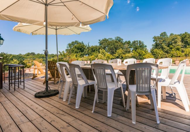 Villa in Saint-Germain-des-Prés - Le Mirambeau Villa in Saint-Germain-des-Prés - Le Mirambeau