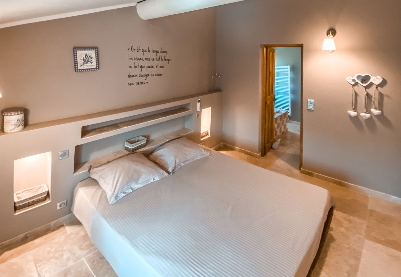 Villa in Apt - Liora