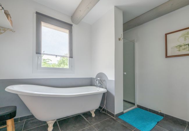 Villa in Apt - Lumière des Cerisiers Villa in Apt - Lumière des Cerisiers