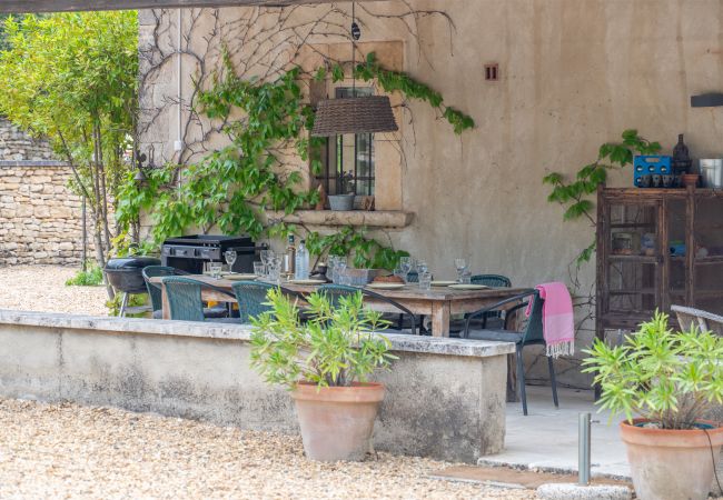 Villa in Apt - Lumière des Cerisiers Villa in Apt - Lumière des Cerisiers