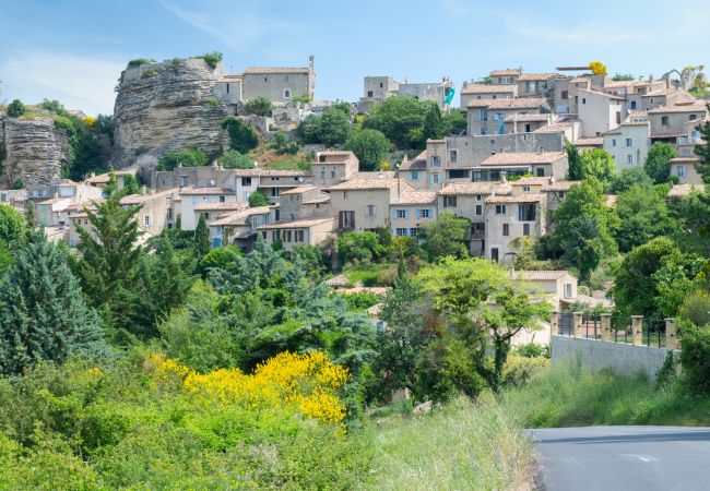 Villa in Apt - Lumière des Cerisiers Villa in Apt - Lumière des Cerisiers