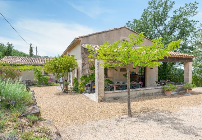 Villa in Apt - Lumière des Cerisiers Villa in Apt - Lumière des Cerisiers