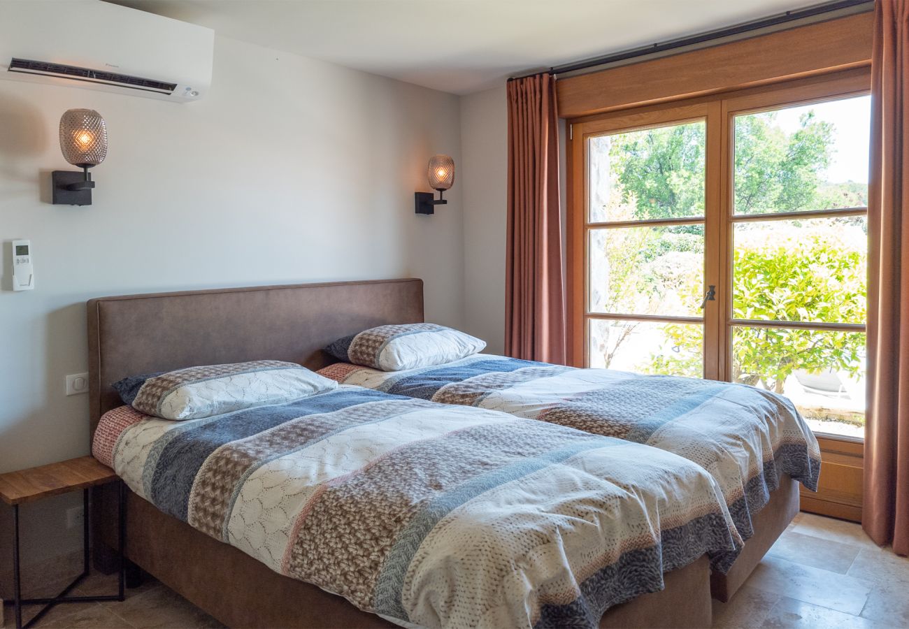 Villa in Lorgues - Le Jardin des Enfants