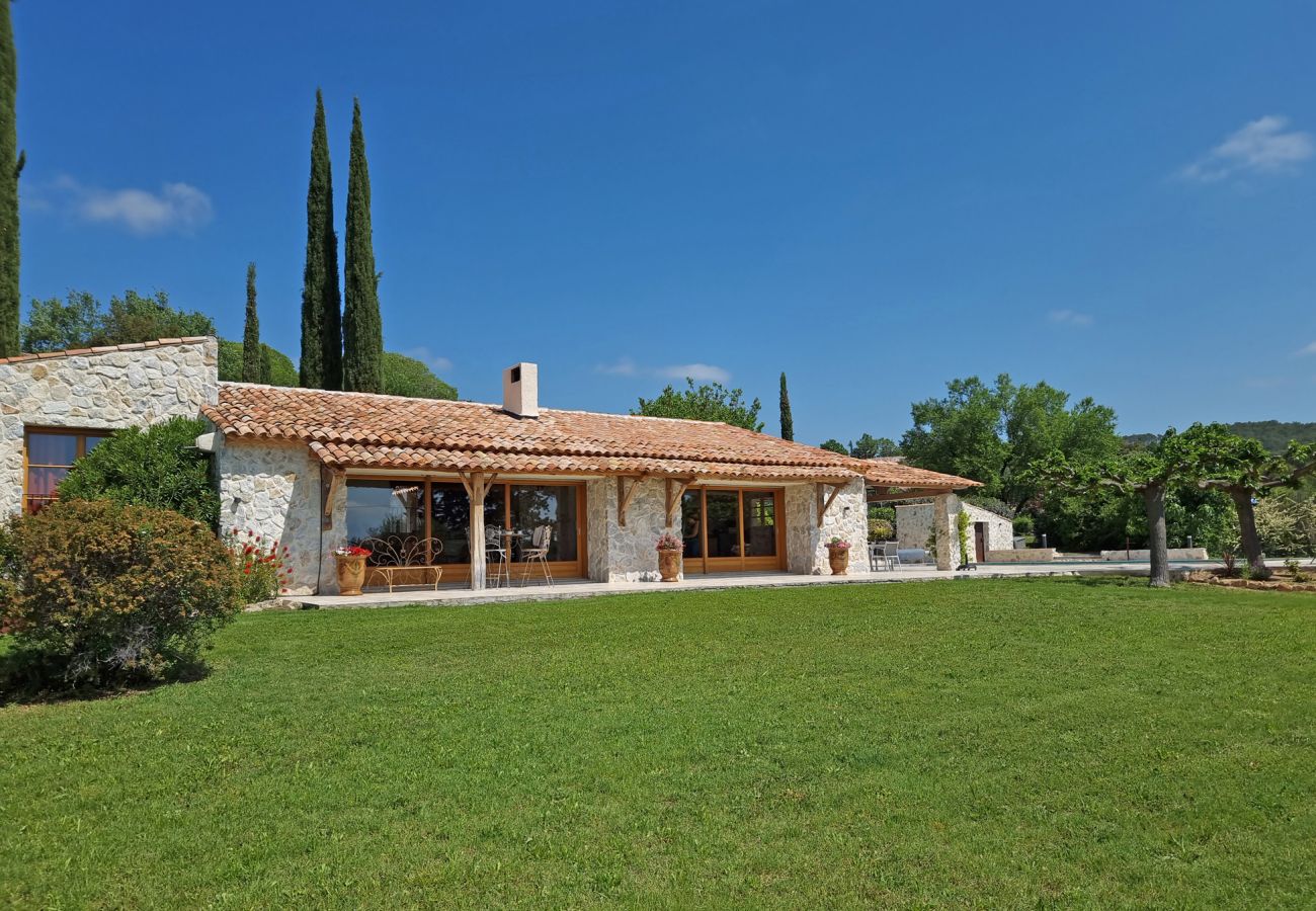 Villa in Lorgues - Le Jardin des Enfants