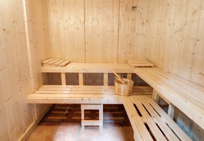 Villa in Vescours - Château de Montsymond Villa in Vescours - Château de Montsymond