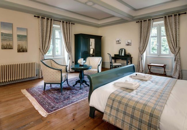 Villa in Vescours - Château de Montsymond Villa in Vescours - Château de Montsymond