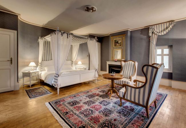 Villa in Vescours - Château de Montsymond Villa in Vescours - Château de Montsymond