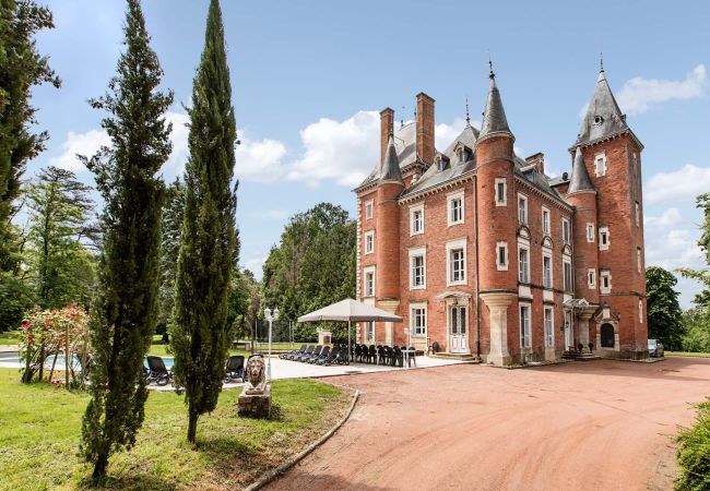 Villa in Vescours - Château de Montsymond Villa in Vescours - Château de Montsymond