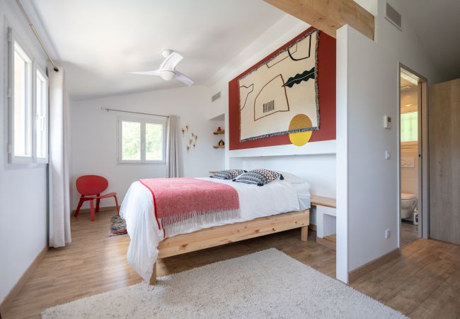 Villa in Tourretes sur Loup - Mas des Violettes Villa in Tourretes sur Loup - Mas des Violettes