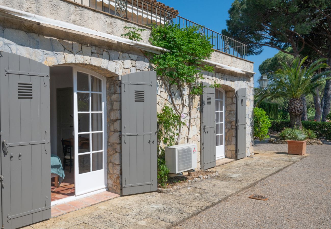 Villa in Sainte-Maxime - La Vue des Pins