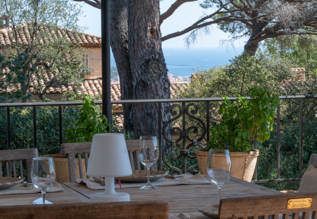 Villa in Sainte-Maxime - La Vue des Pins