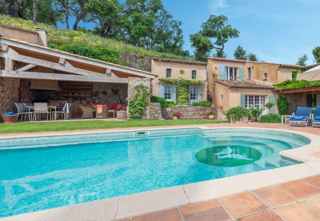 Villa in Grimaud - La Petite Colline d'Or Villa in Grimaud - La Petite Colline d'Or