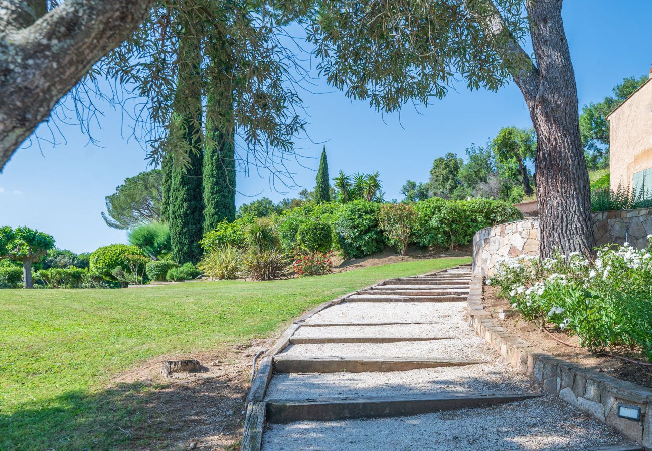 Villa in Grimaud - La Petite Colline d'Or