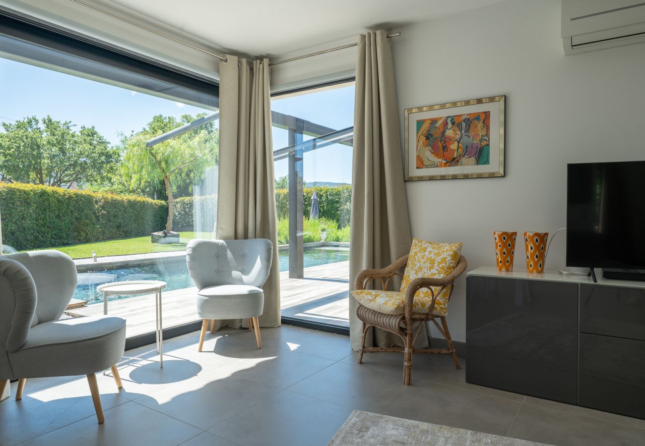 Villa in Le Plan-de-la-Tour - La Perle Blanche