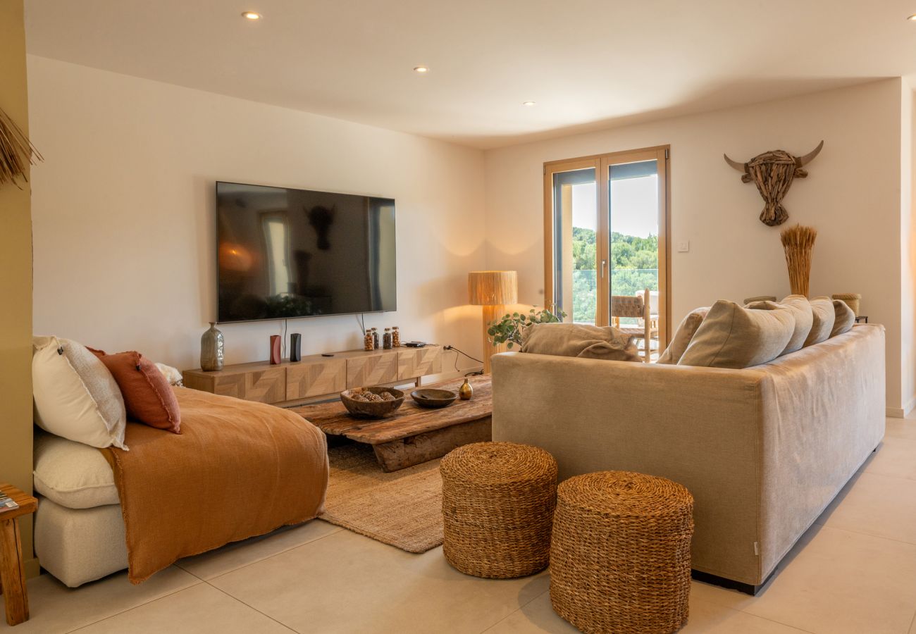 Villa in Nîmes - garrigues