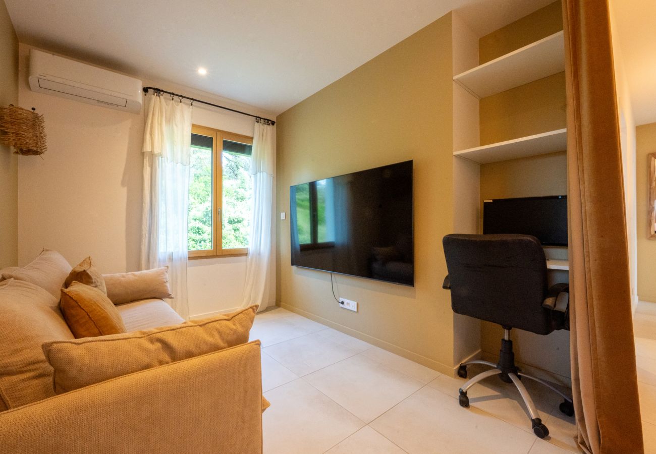 Villa in Nîmes - garrigues
