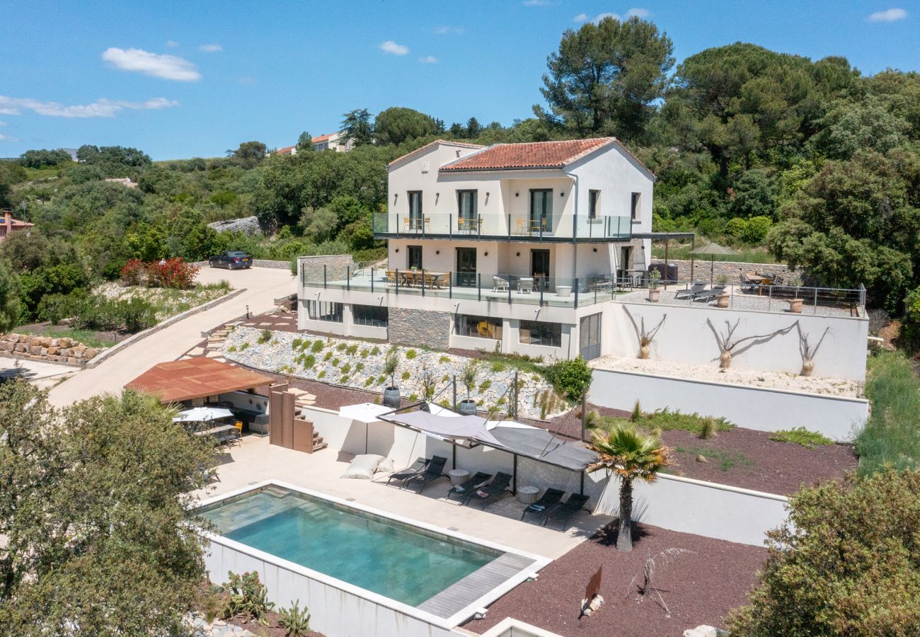 Villa in Nîmes - garrigues