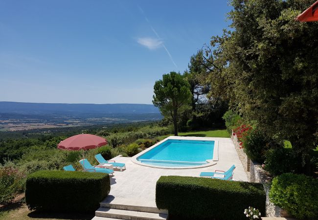 Luxurious pool with sun terrace and sunbeds, enjoy the impressive view - Villa Chris, Murs, Lubéron, Provence