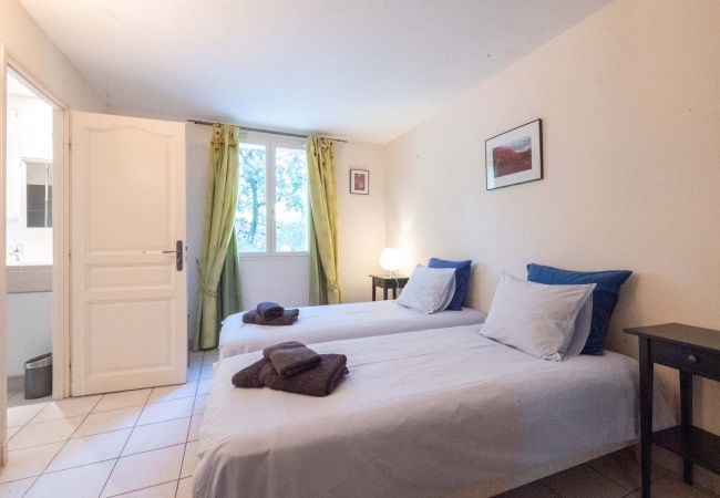 Villa in Murs - La Cauquière Villa in Murs - La Cauquière