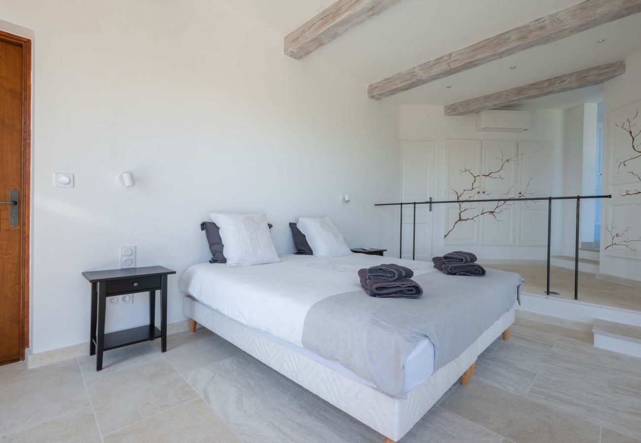Villa in Murs - Chris
