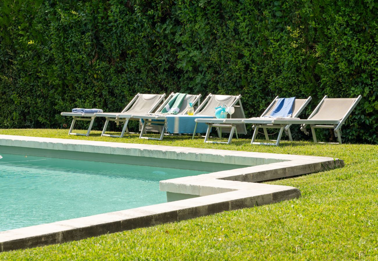 Villa in Saint-Etienne-du-Grès - La Bastide des Alpilles