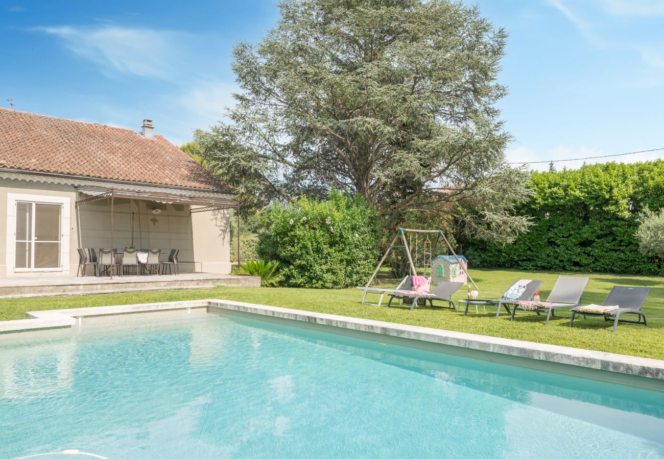 Villa in Saint-Etienne-du-Grès - La Bastide des Alpilles