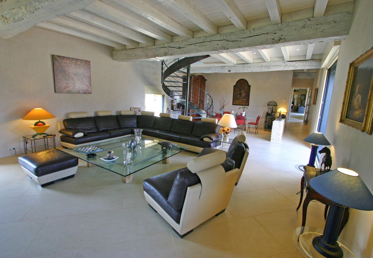 Villa in Saint-Germain-des-Prés - Le Mirambeau