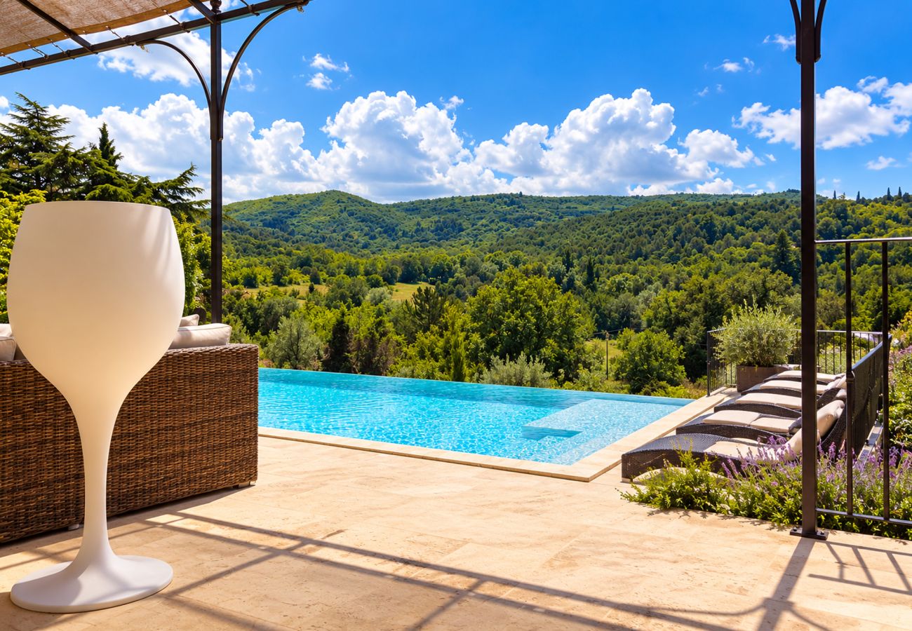 Villa in Apt - Luma