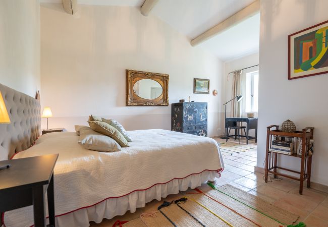 Villa in Apt - Lumière des Cerisiers Villa in Apt - Lumière des Cerisiers