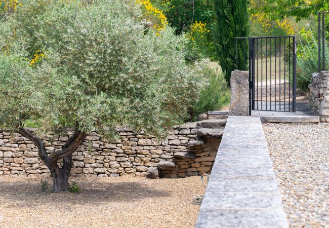 Villa in Apt - Lumière des Cerisiers Villa in Apt - Lumière des Cerisiers