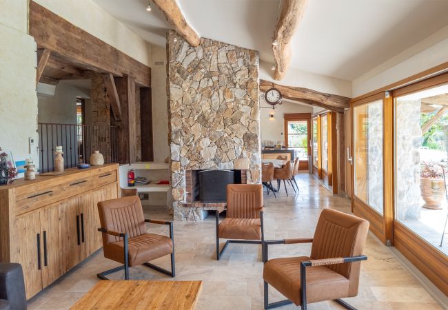 Villa in Lorgues - Le Jardin des Enfants Villa in Lorgues - Le Jardin des Enfants