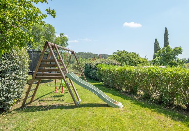 Villa in Lorgues - Le Jardin des Enfants Villa in Lorgues - Le Jardin des Enfants