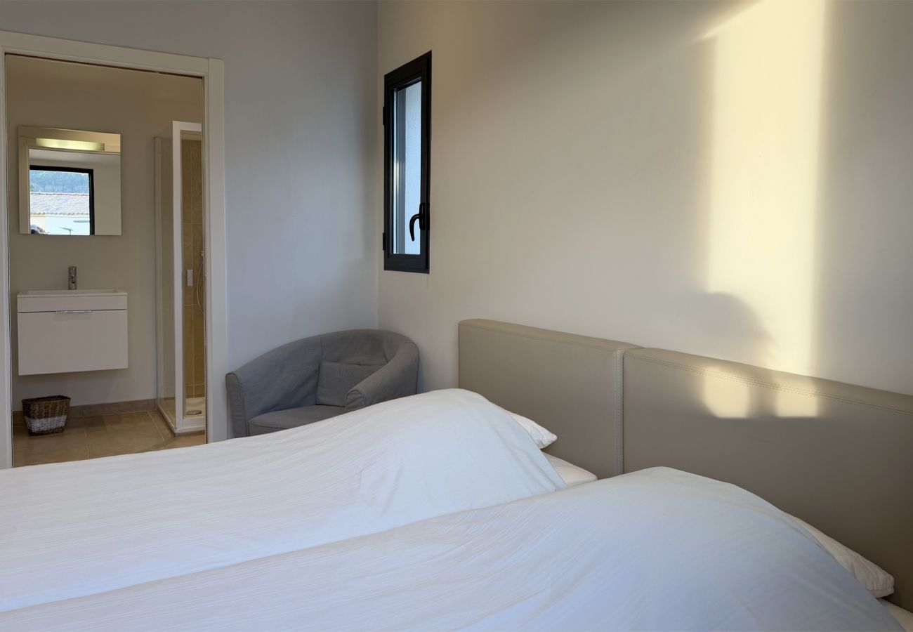 Villa in Malaucène - Beaumont