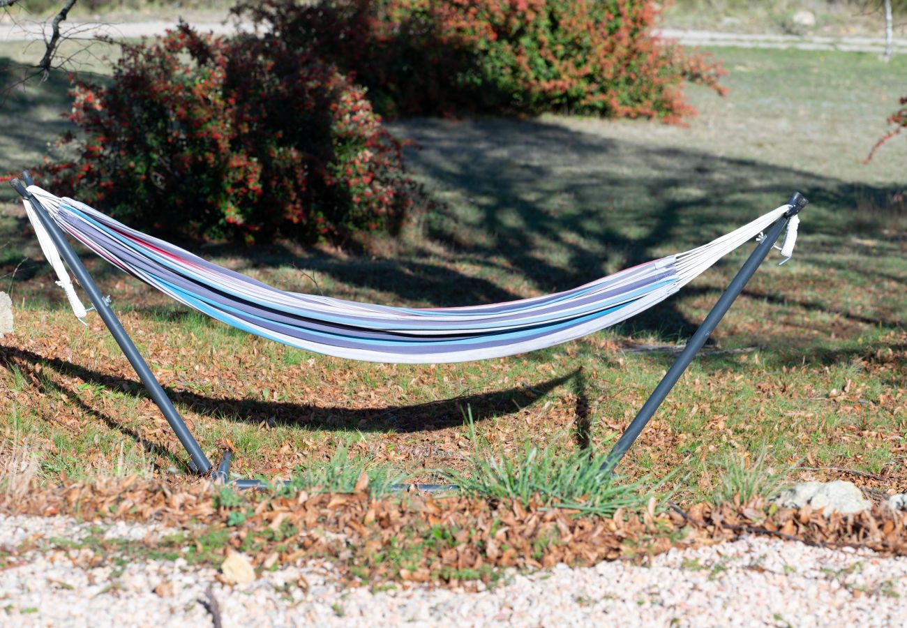 Villa Les Petits Puits - Tranquil Corner with Inviting Hammock in Provence