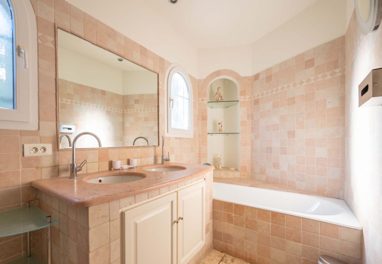 Villa in Sainte-Maxime - Cacharel