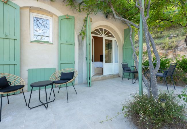 Villa in Cotignac - La Bergerie Caseneuve Villa in Cotignac - La Bergerie Caseneuve