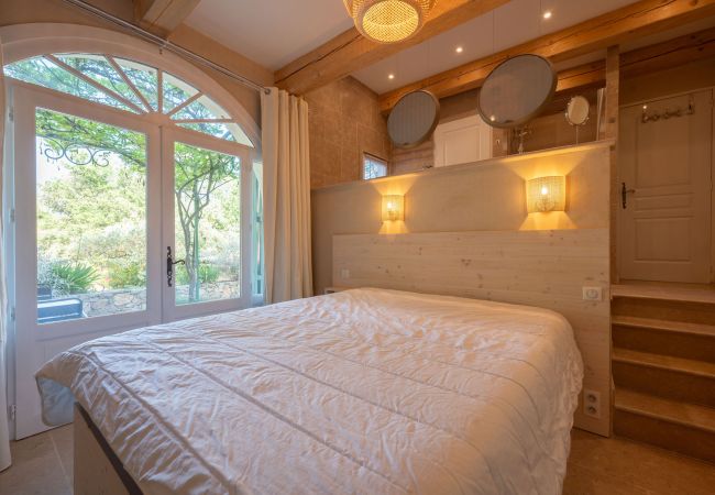 Villa in Cotignac - La Bergerie Caseneuve Villa in Cotignac - La Bergerie Caseneuve