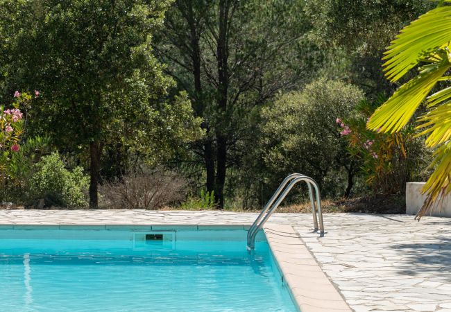 Villa in Cotignac - La Bergerie Caseneuve Villa in Cotignac - La Bergerie Caseneuve