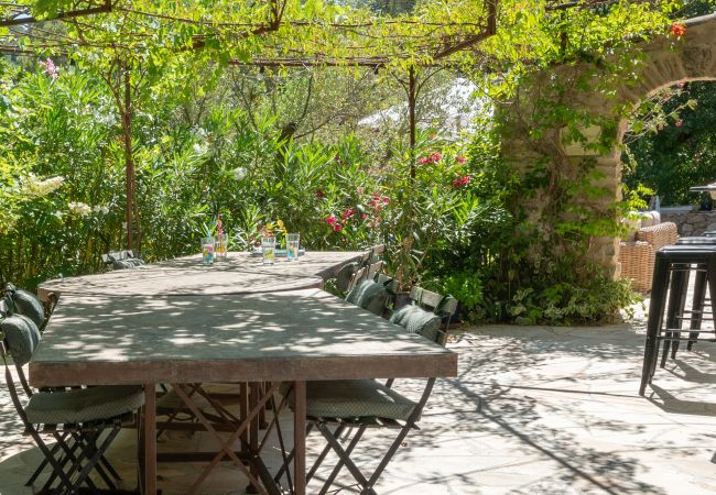 Villa in Cotignac - La Bergerie Caseneuve Villa in Cotignac - La Bergerie Caseneuve